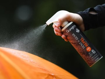 Ako pripraviť stan na sezónu: čistenie, impregnácia a opravy