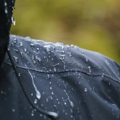 Prací prostriedok s impregnáciou Grangers Wash + Repel Clothing 2v1 10l